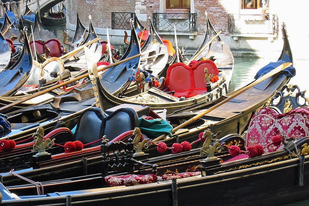 gondolas-457751_1280